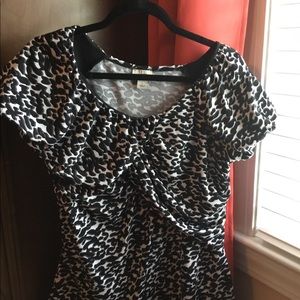 Black and white printed top